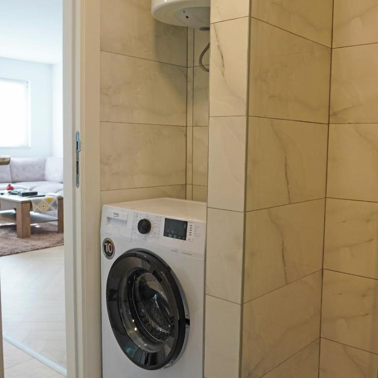 Twins Land - Apartment with Swimming Pool - 11