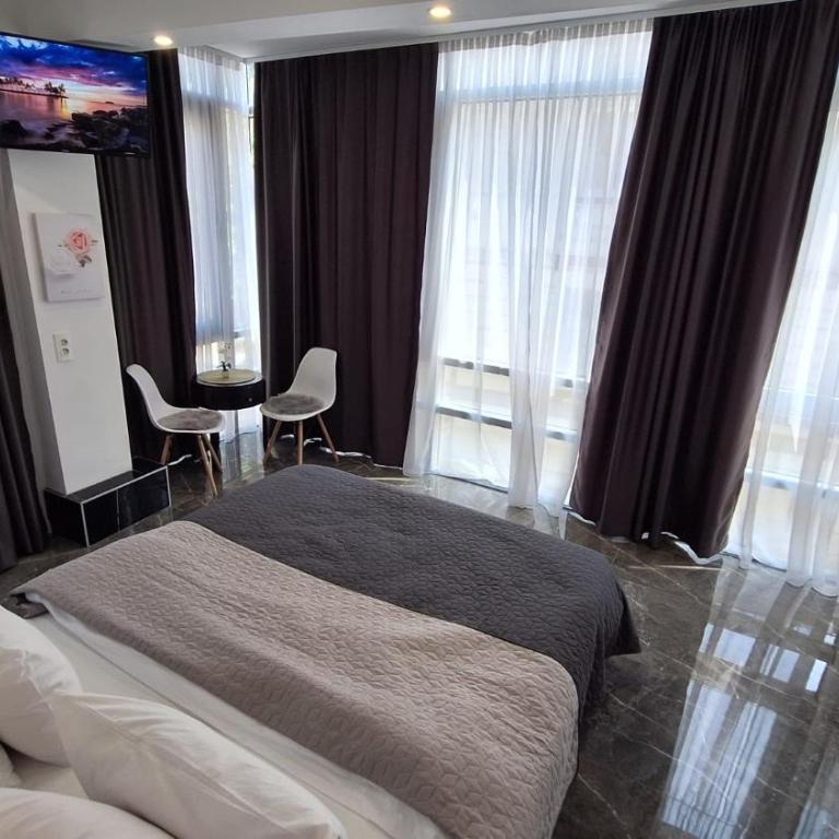 Sara City Center - Dvokrevetna Soba sa Bračnim Krevetom - 11