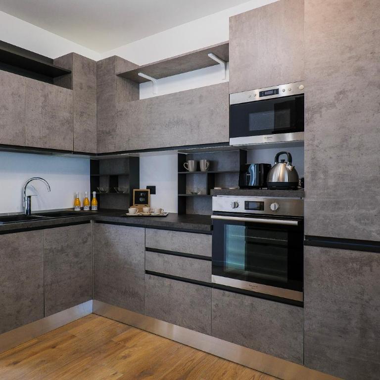 Spa Stella Lario - Four-Bedroom House - 9