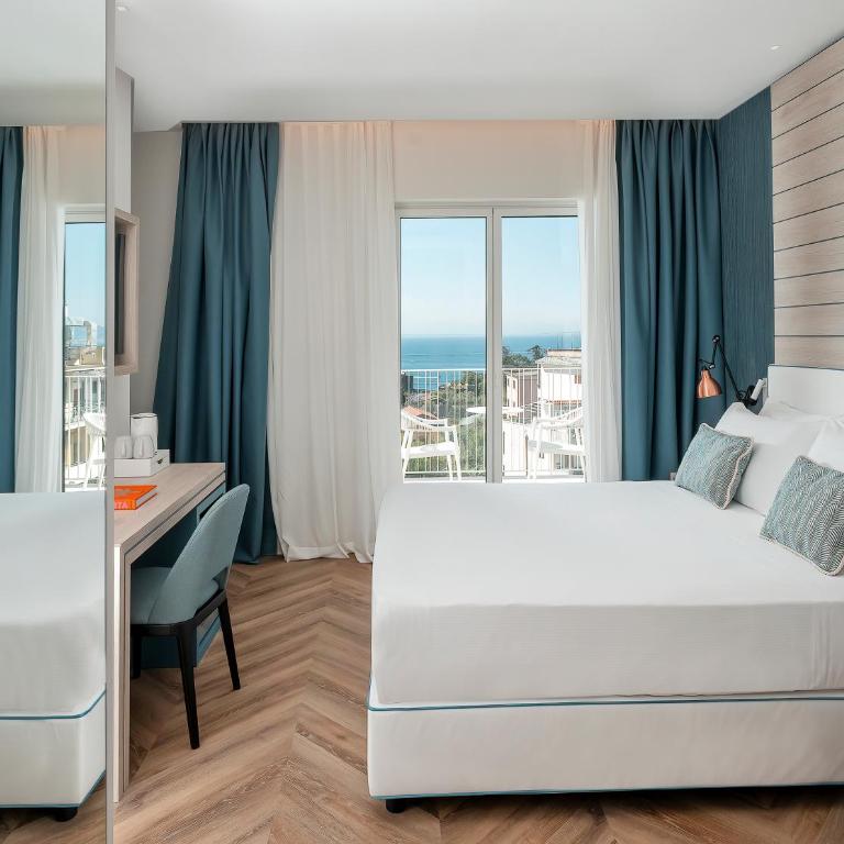 Hotel Tirrenia - Camera Superior Matrimoniale/Doppia con Letti Singoli con Vista Mare - 5