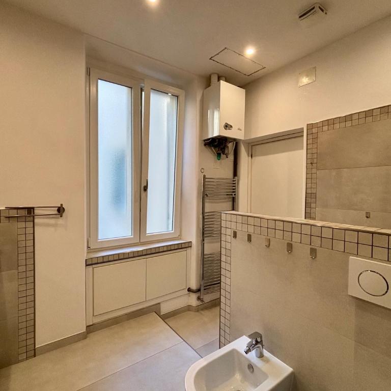Evy’s Rooms - Camera Matrimoniale con Bagno in Comune - 33