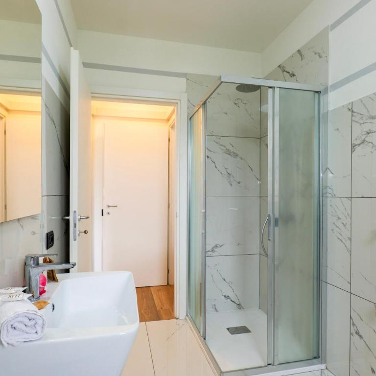 Spa Stella Lario - Four-Bedroom House - 26