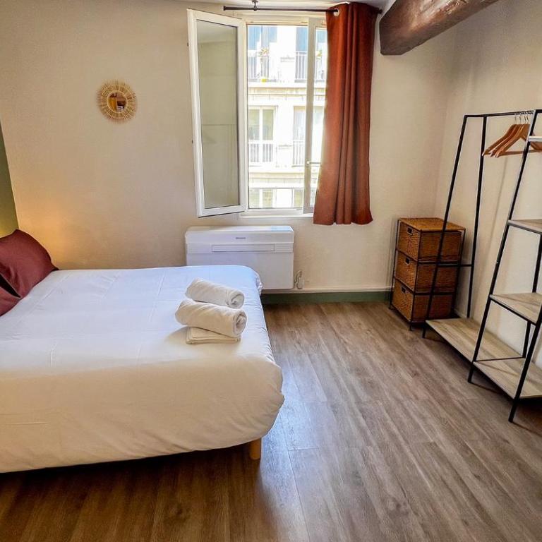 AC - Hypercenter - Near Collection Lambert - Appartement 2 Chambres - 22