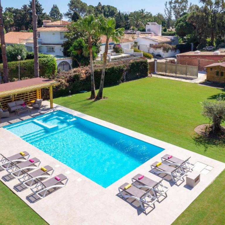 Villa Ramos by Villa Plus - Villa - 3