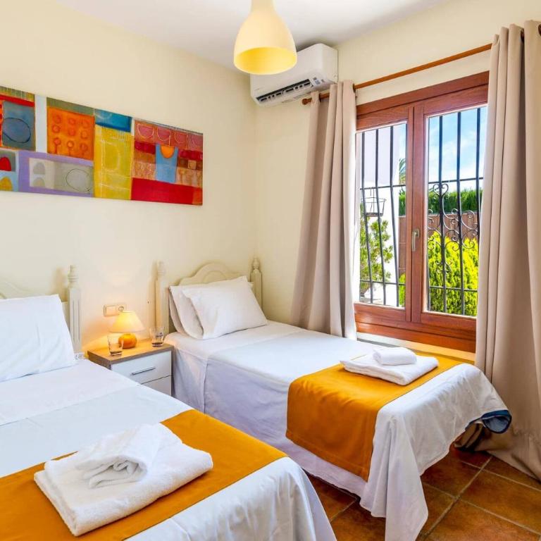 Villa Ramos by Villa Plus - Villa - 24