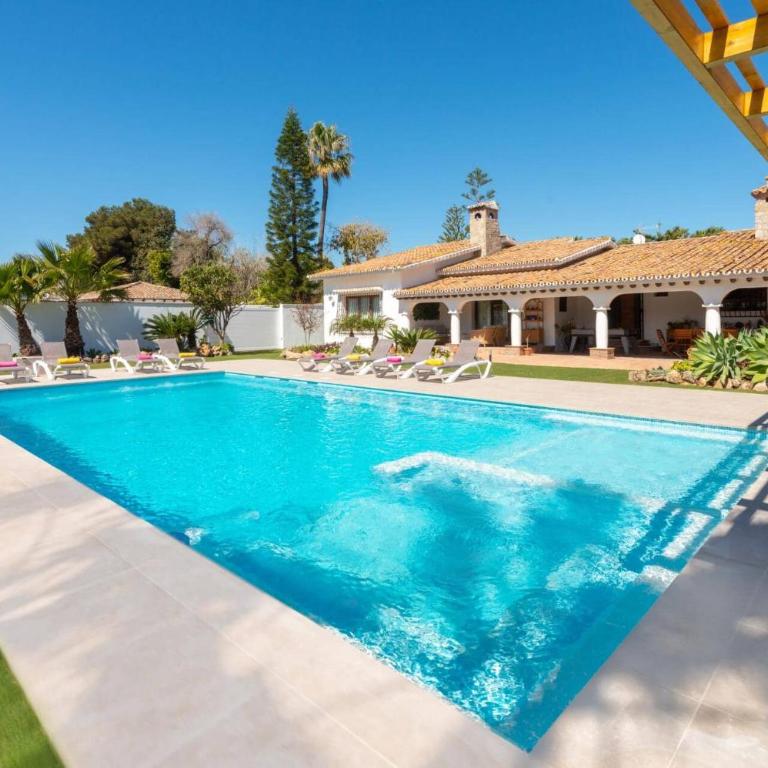 Villa Ramos by Villa Plus - Villa - 27