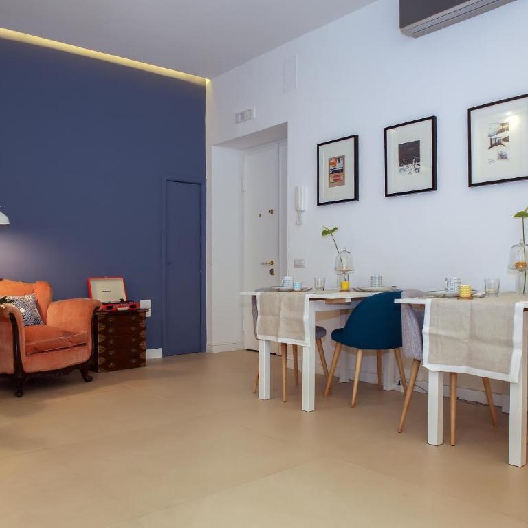 PETIT B&B - in centro a due passi dalla stazione e dai traghetti - Camera Matrimoniale Deluxe - 16