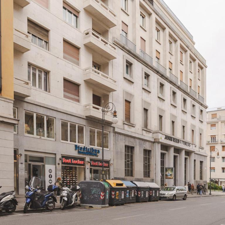 Suite Corso Italia 7 -Piazza Unità, Mare & Balcone - Appartamento con 1 Camera da Letto - 30