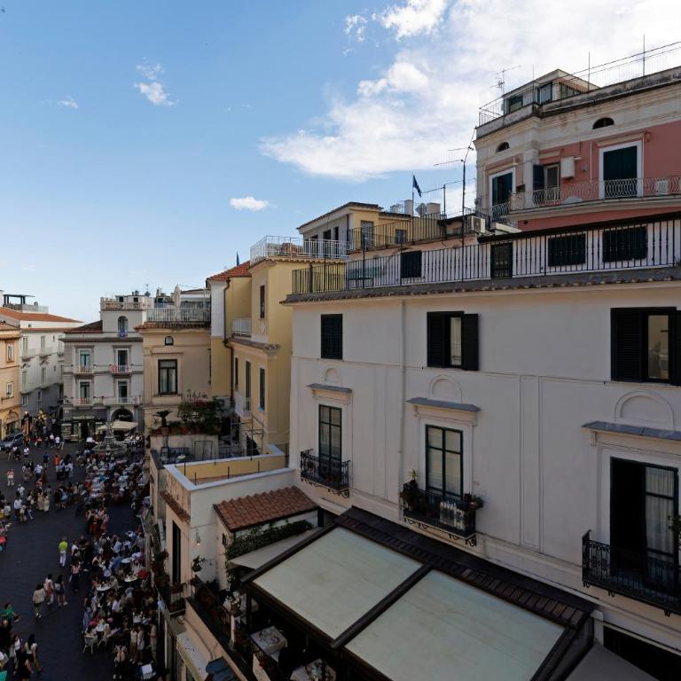 D'Amalfi Hospitality - Junior Suite - 7