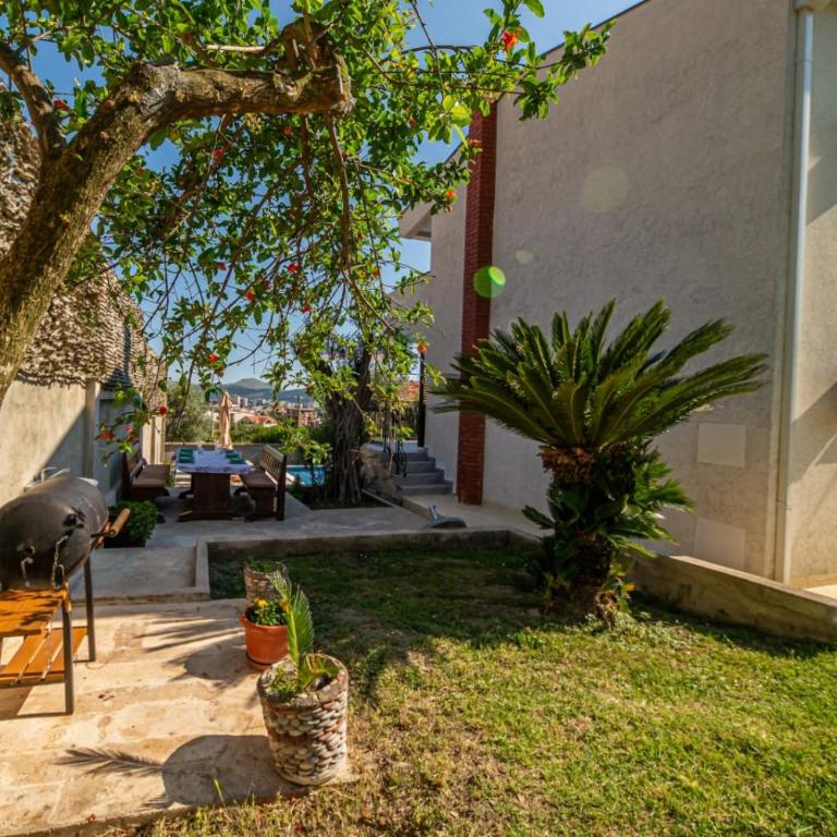 Guest House Luksic - Two-Bedroom House - 34
