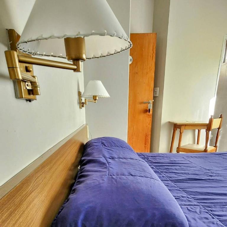 Hotel Cipolletti - Habitación Estándar - 1 cama grande - 4