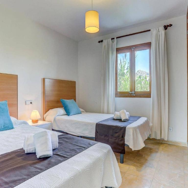 Villa Animeta by Villa Plus - Four-Bedroom Villa - 24