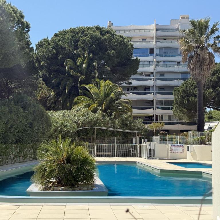 Sol-y-Days Fleurie 1 Appartement Grande Terrasse et Parking - Two-Bedroom Apartment with Terrace - 29