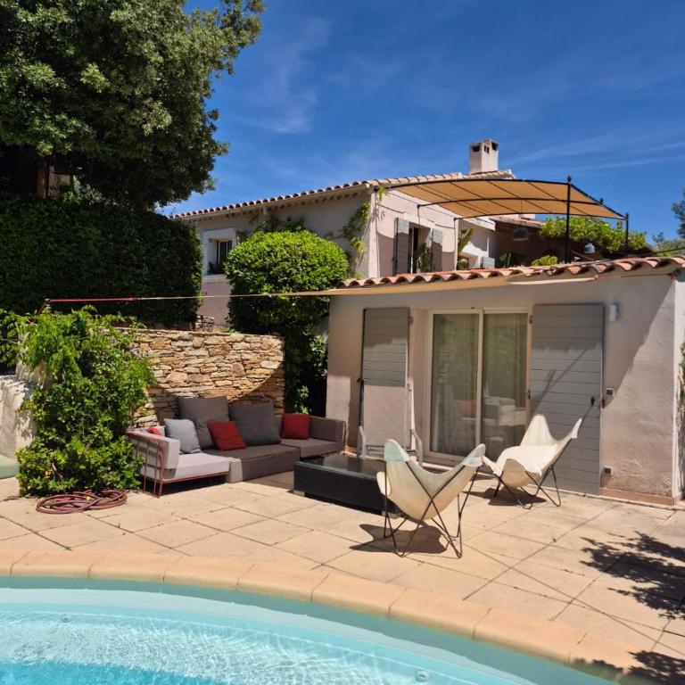 Le Repaire de la Cadière à 5mn des plages ! - Maison 2 Chambres - 35