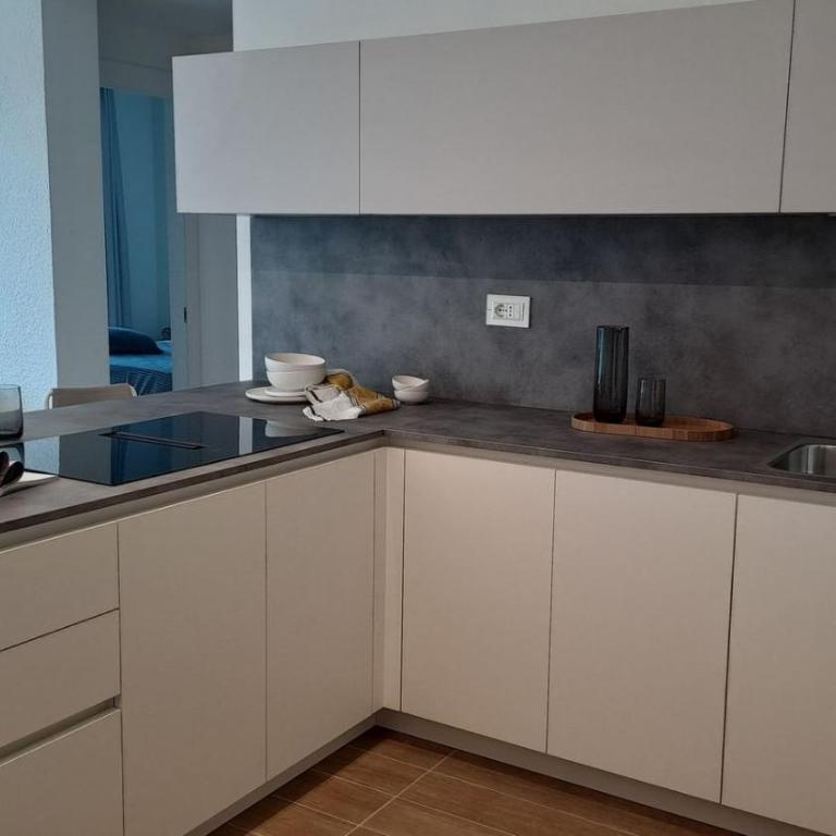 Marina Verde Resort Official - Appartamento Deluxe con 2 Camere da Letto e Vista Mare - 5