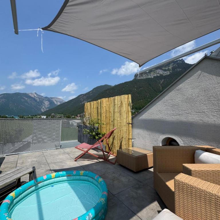 Modern Alpine Penthouse with Lake View - Ferienhaus - 21