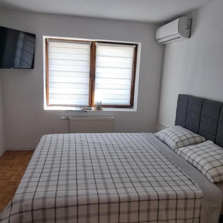 Plavi most - Double Room with Private Bathroom - 1