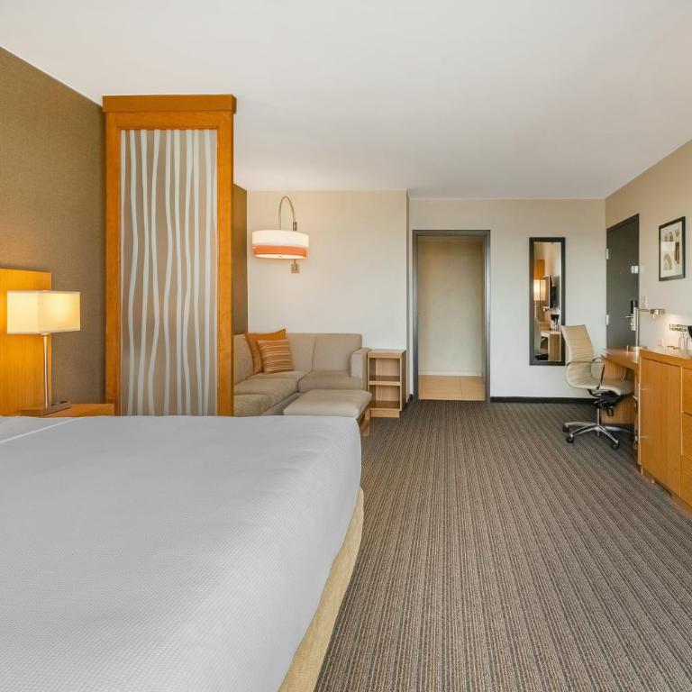 Hyatt Place Los Cabos - Large King Room with Sofa Bed - 1
