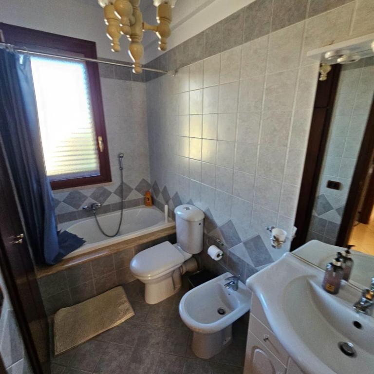 Villa Nino - Deluxe Queen Room - 5