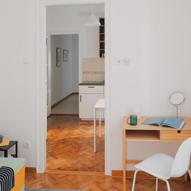 Radio Belgrade Apartment - Three-Bedroom Apartment - 4