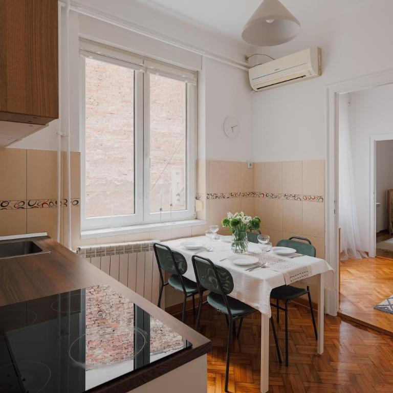 Radio Belgrade Apartment - Three-Bedroom Apartment - 15