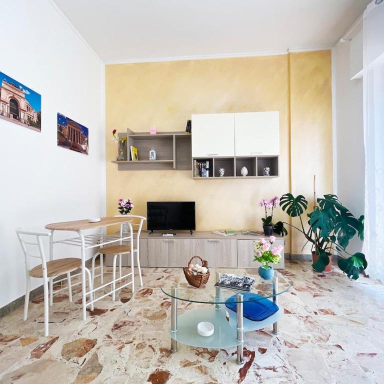 Brezza Di Mare Palermo - Casa Vacanze con 3 Camere da Letto - 2