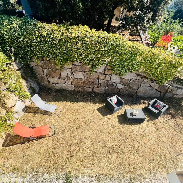Charmant T2 en bas de villa avec jardin - Apartment mit 1 Schlafzimmer - 8
