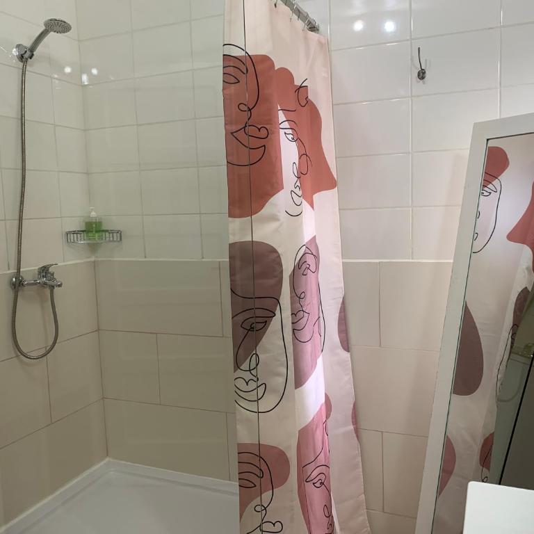 Puerto Bories House, holiday home rentals in Patagonia - Four-Bedroom House with Sea View - 16