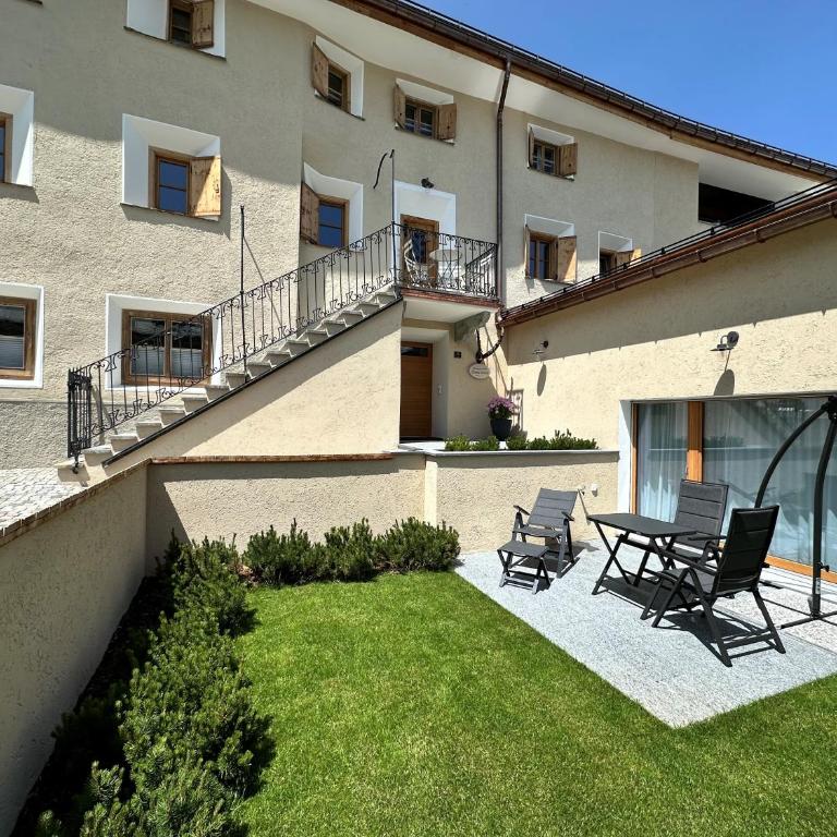 Chesa Unica - Giardin - Apartment mit Balkon - 9