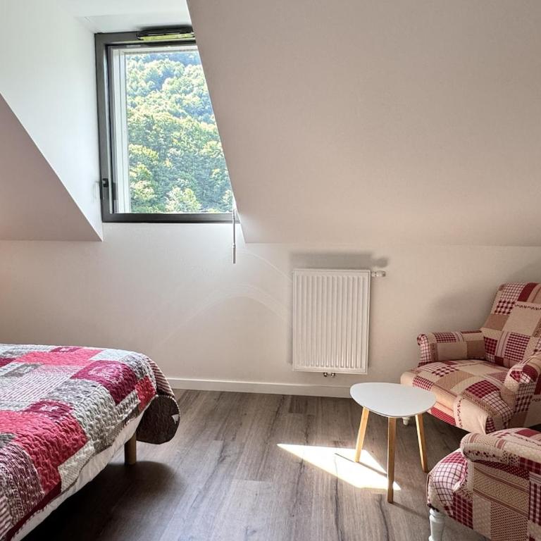 Bel apt 85m2 pour 8p Parking et Balcon - Apartment - 10