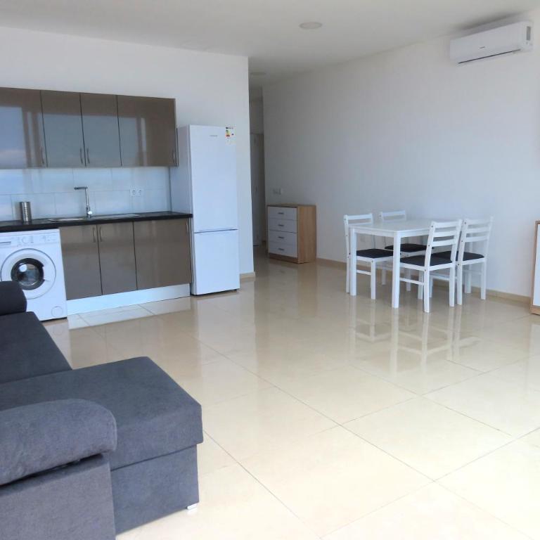 Suncanarias Apartamentos Cristal Playa La Arena - Apartamento Deluxe de 2 dormitorios con balcón - 9