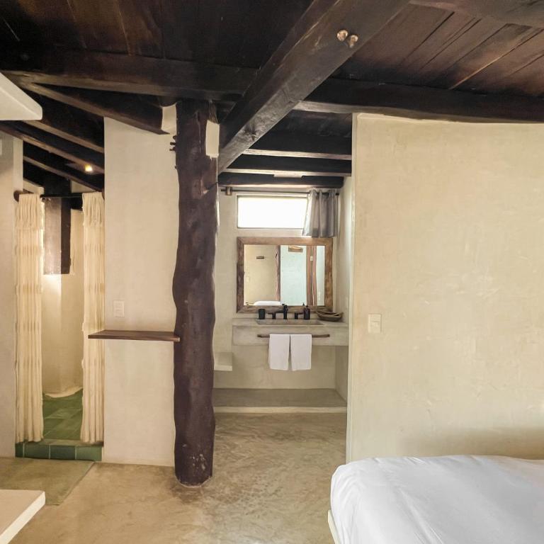 Chika - Standard King Room - 2