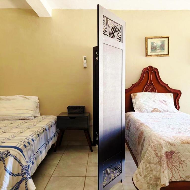 Olímpica - Room Plata - 5 Min Malecón - Two-Bedroom House - 10