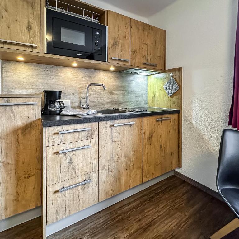 Appartement Bergfried Kaprun, Ski-in Ski-out, Sommerkarte und Panoramablick - Studio - 10