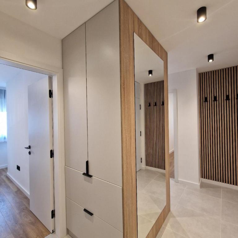 District 21 - One-Bedroom Apartment - 34