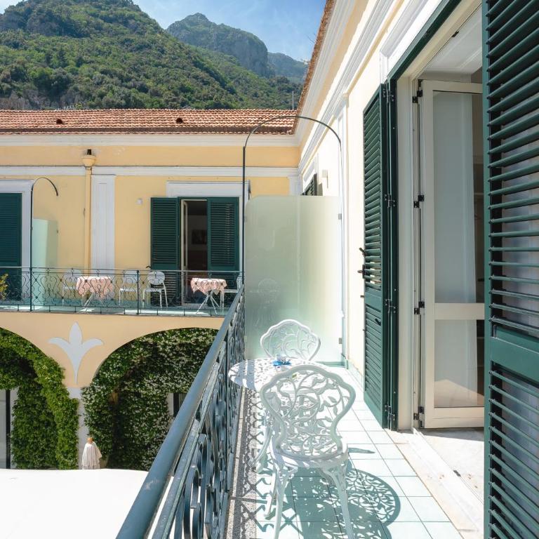 Casa Consilla - Camera Matrimoniale con Balcone e Vista Mare - 5