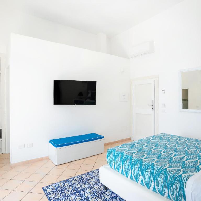 Casa Consilla - Camera Matrimoniale con Balcone e Vista Mare - 7