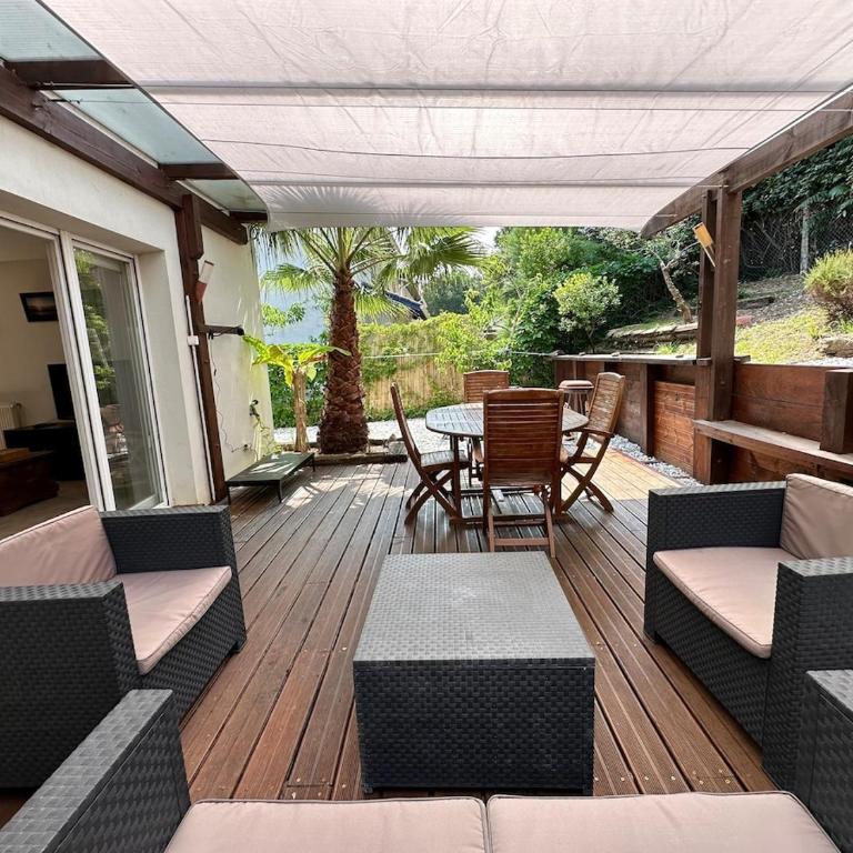Maison Brigantin avec jardin et parking - Three-Bedroom House - 2
