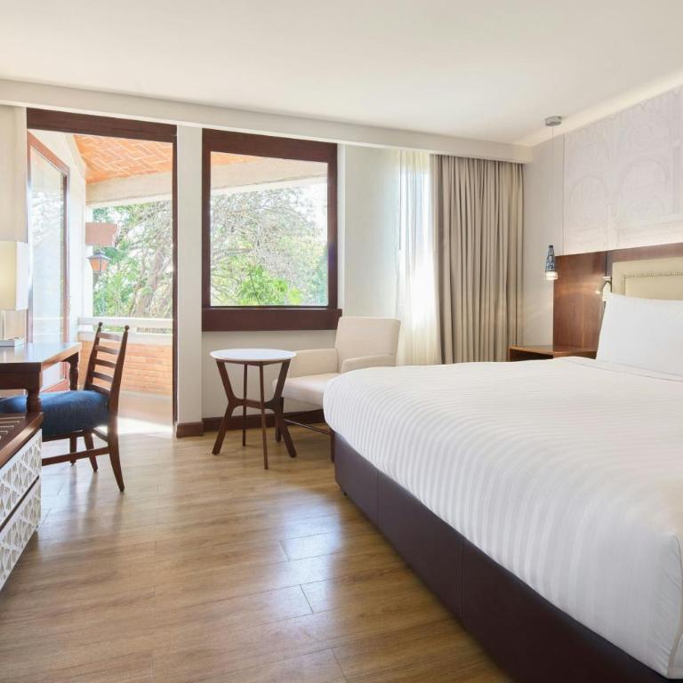 Marriott Puebla Hotel Meson del Angel - Mesones King, Guest room, 1 King, Mesones - 3
