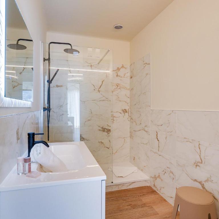 Dina palace AP4462 By Riviera Holiday Homes - Appartement 3 Chambres - Vue sur Mer - 18