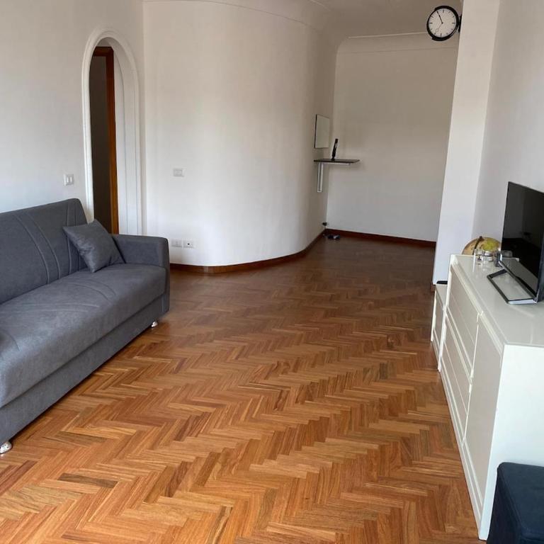 La Casa di Ester Three-room apartment - Appartamento con 2 Camere da Letto e Balcone - 9