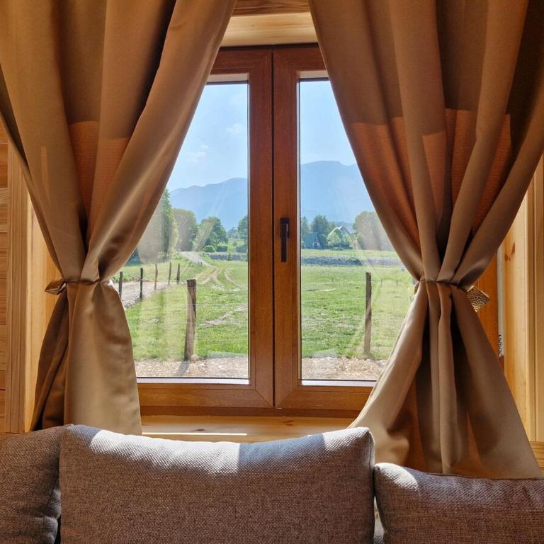 Hush Chalet Durmitor - One-Bedroom Chalet - 3