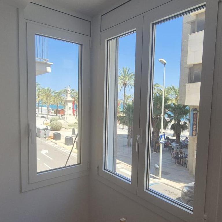 Vinaros Beach - One-Bedroom Apartment with Sea View - 2