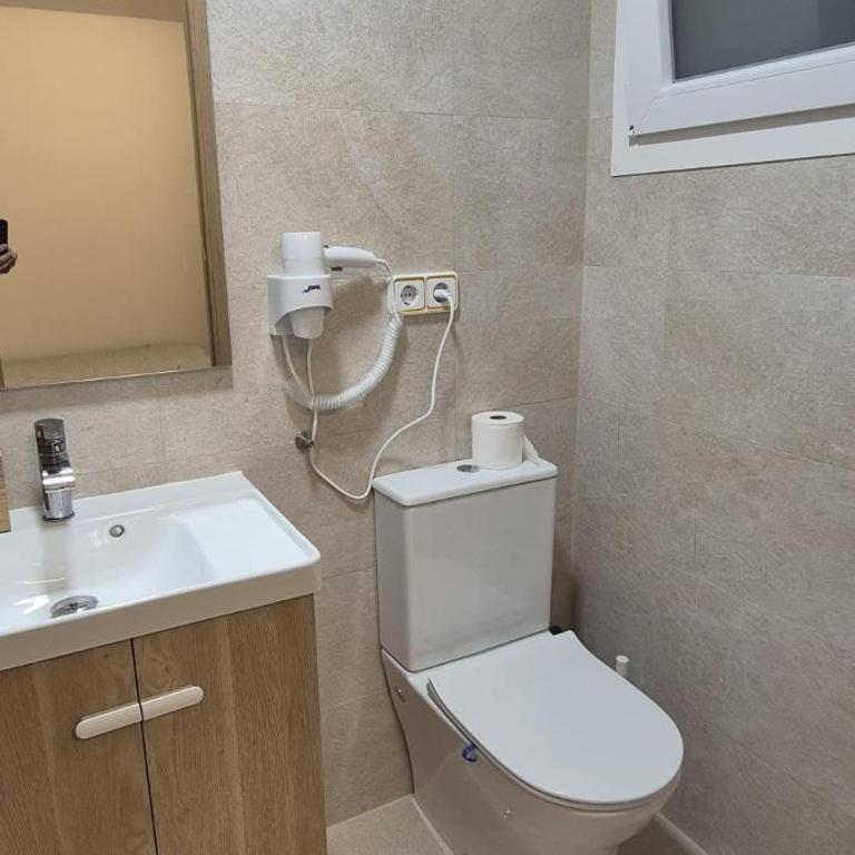 Vinaros Beach - Two-Bedroom Apartment with Terrace and Sea View - 14