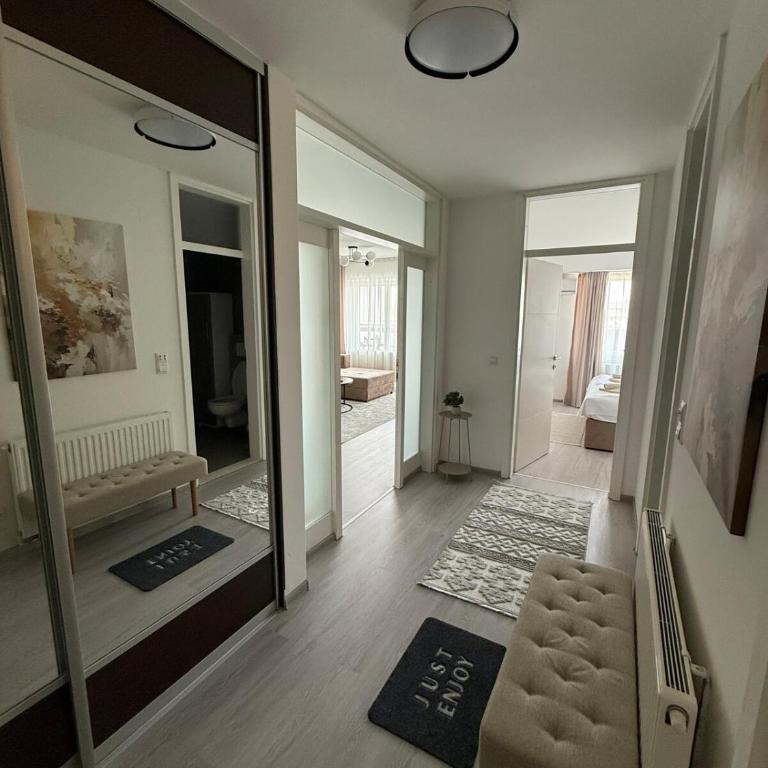 Aurum Modern - One-Bedroom Apartment - 13