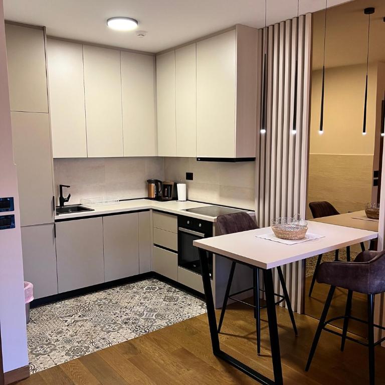 Montenegro Prestige Suite - Apartman sa 1 Spavaćom Sobom - 5