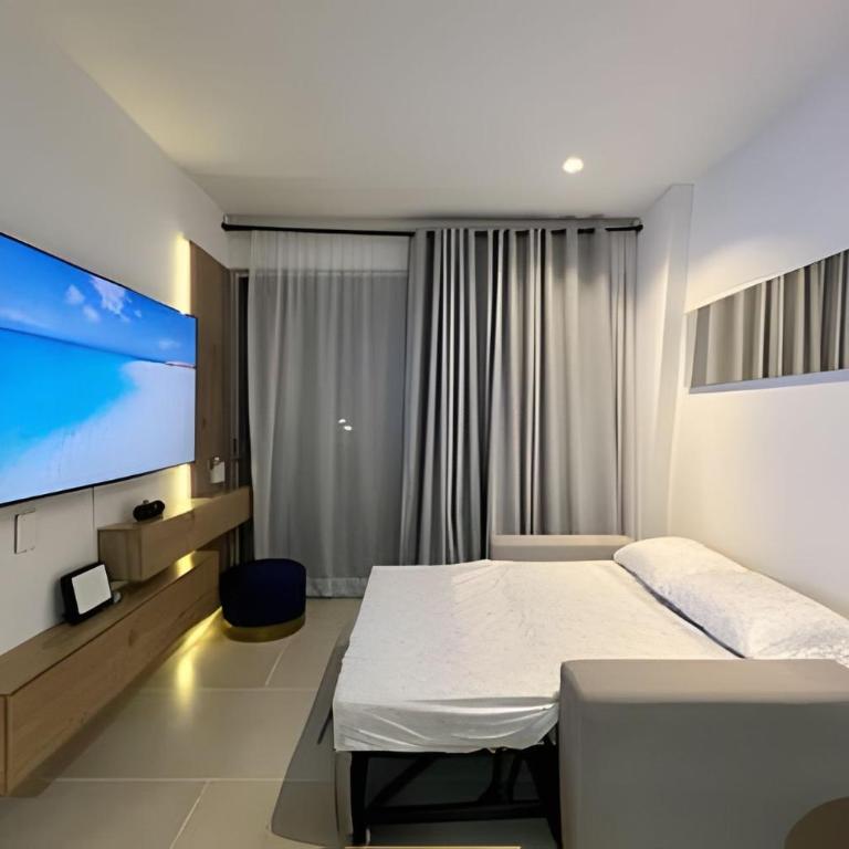 Vista a Laguna de Kristal + Bote inflable - One-Bedroom Apartment with Pool View - 3