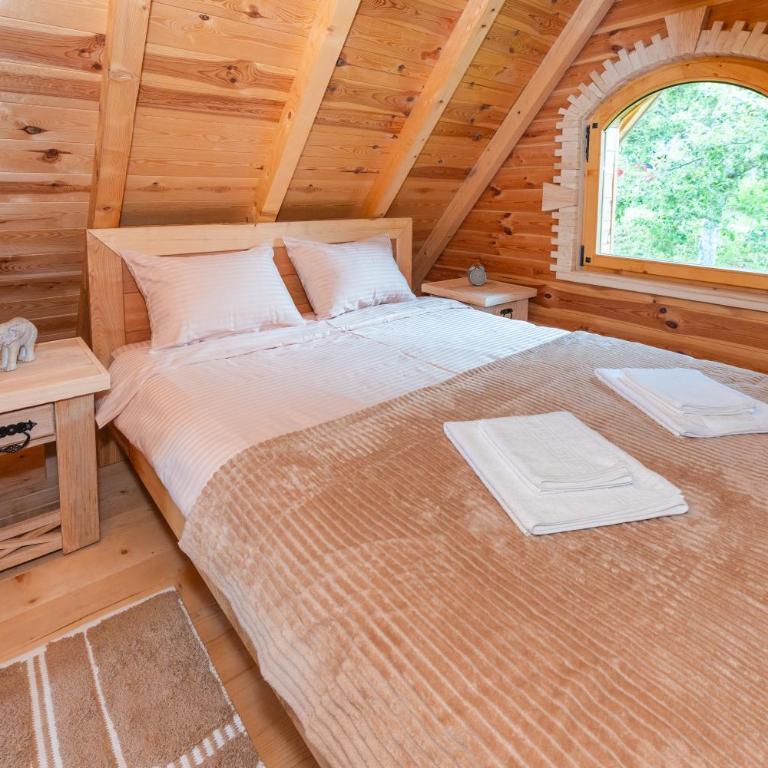 Wolf's PEAK - Two-Bedroom Apartment - 5