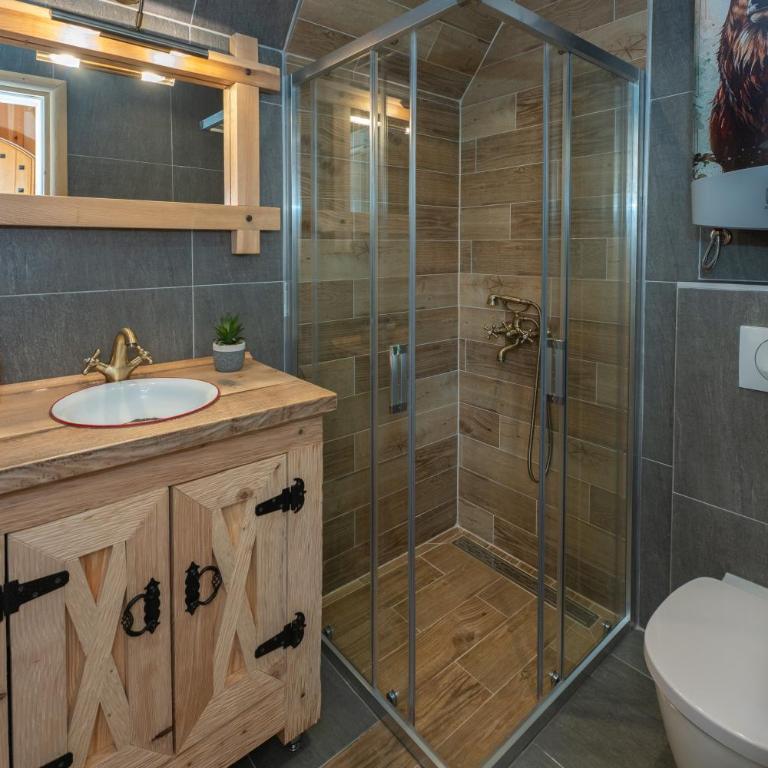 Wolf's PEAK - Two-Bedroom Apartment - 6