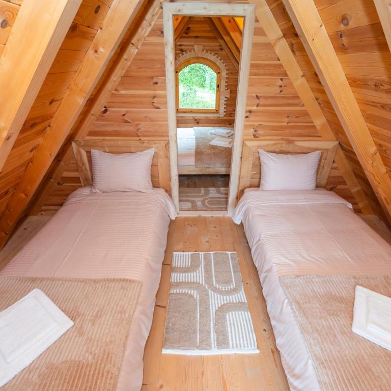 Wolf's PEAK - Two-Bedroom Apartment - 15